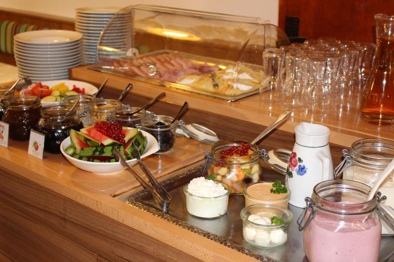 Hotel Garni Weberhausl ストローブル エクステリア 写真